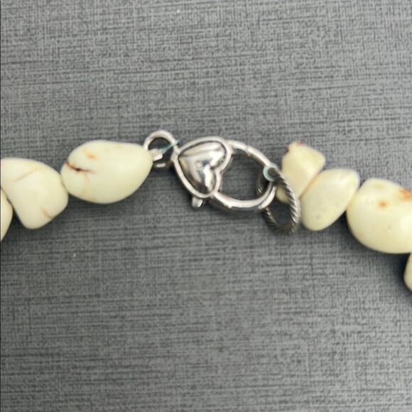 Women White Turquoise Ivory Chunky Natural Howlite Stone Cross Pendant Necklace - Picture 5 of 13